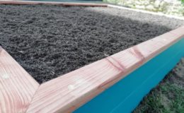 carré potager 180x120x30 en douglas bleu polo